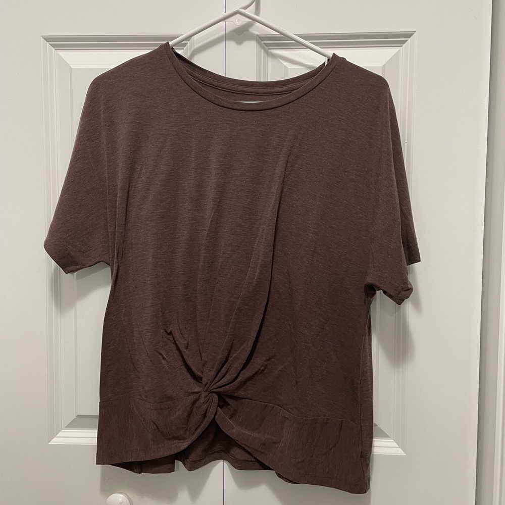 Gap twist front t-shirt, L